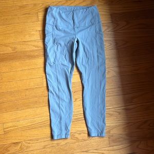 Running leggings with pockets